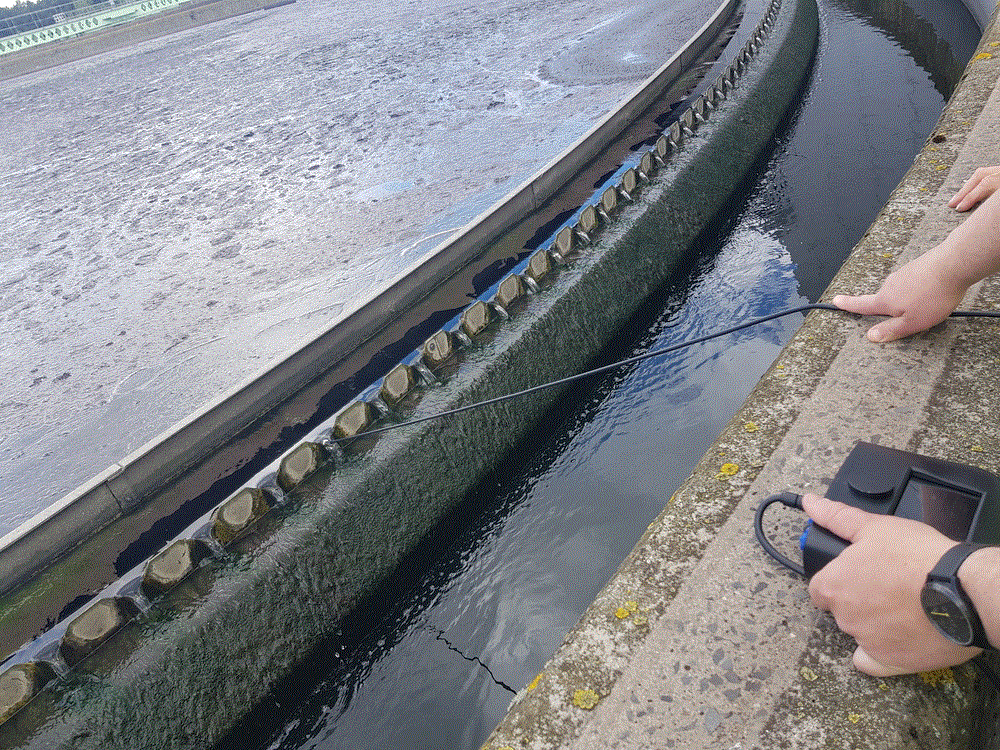 Measuring effluent toc with Photonic Measurements uv254 analyser (dip-probe) in wastewater works.