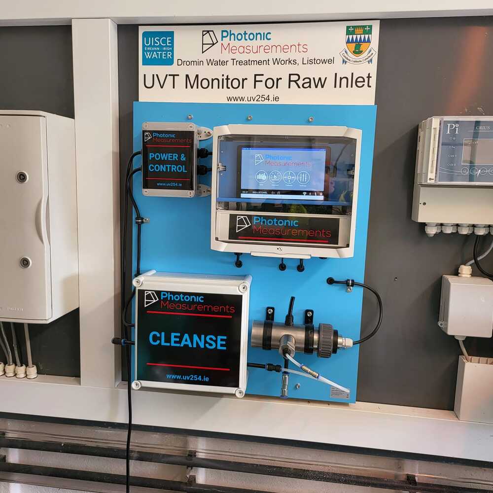 A modern UV254 Chemical Oxygen demand analyser